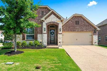 2285 Wind Meadow Lane Lewisville, TX 75056
