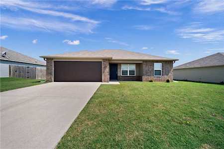 821 NW Evans Circle Bentonville, AR 72713