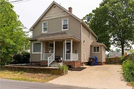 44 Oak Ave East Providence, RI 02915