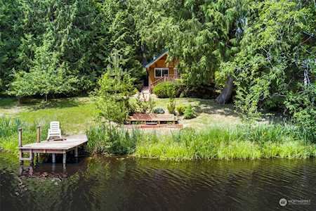 490 E Lakeshore Dr W Shelton, WA 98584