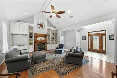 2502 Chippewa Trail Sanger, TX 76266