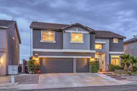 832 Viento Del Montagna Ave Henderson, NV 89012