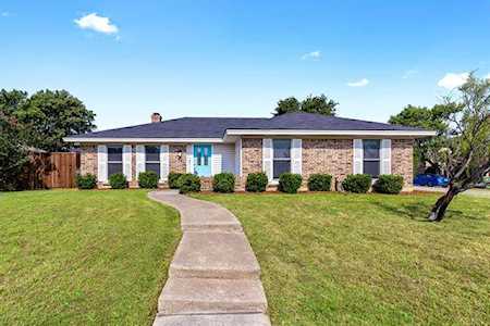 1890 Hillcrest Drive Lewisville, TX 75077