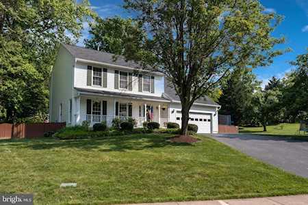 8019 Oak Bridge Ln Fairfax Station, VA 22039