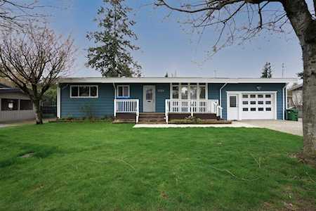 2259 Lynden Street Abbotsford, BC V2T 3B8