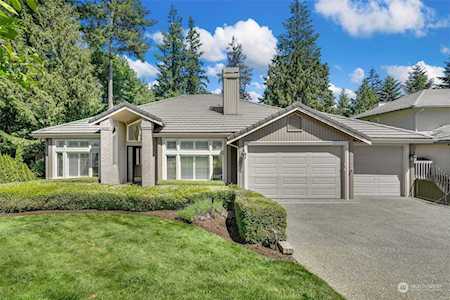 6218 155th Place SE Bellevue, WA 98006