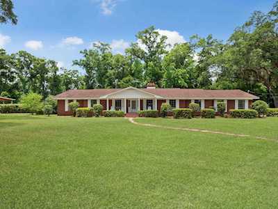1374 Burgess Dr Tallahassee, FL 32304