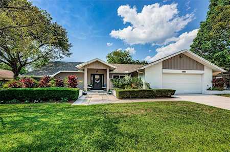 2718 Meadow Wood Dr Clearwater, FL 33761
