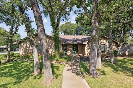 5409 Valley View Drive W Colleyville, TX 76034