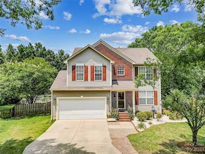 450 Sugar Maple Dr Tega Cay, SC 29708
