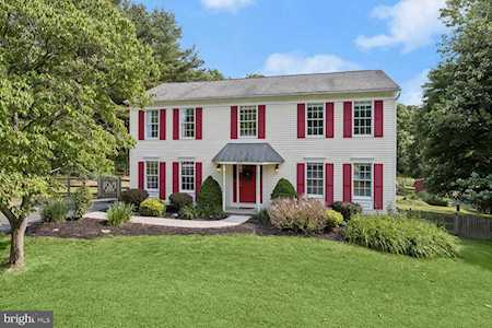 655 Streaker Rd Sykesville, MD 21784