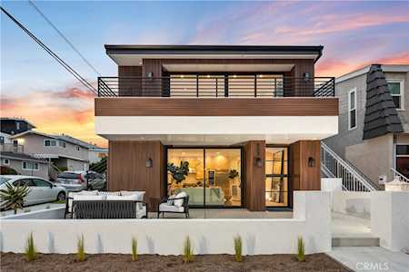 520 Iris Ave Corona Del Mar, CA 92625