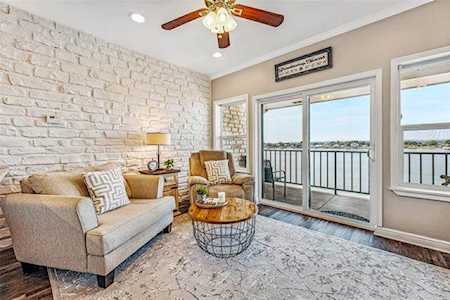 401 E Pearl Street #2306 Granbury, TX 76048