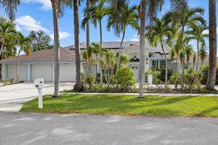 1176 Staghorn Street Wellington, FL 33414