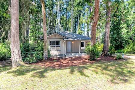 8918 -8914 129th Avenue Ct Anderson Island, WA 98303