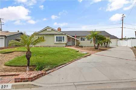 221 View Dr La Habra, CA 90631