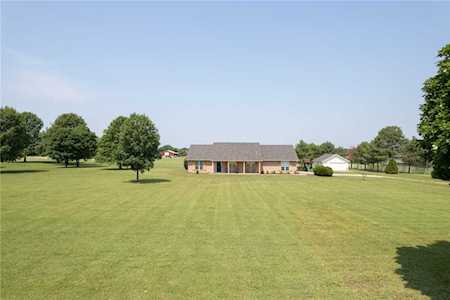 18687 Harmon Rd Fayetteville, AR 72704