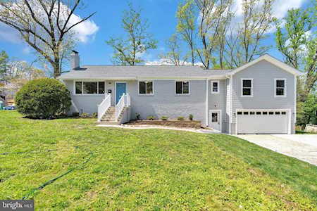 2506 Buckelew Dr Falls Church, VA 22046
