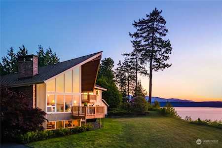 41385 Foulweather Bluff Rd NE Hansville, WA 98340