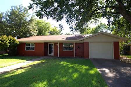 2003 9th Street Brownwood, TX 76801