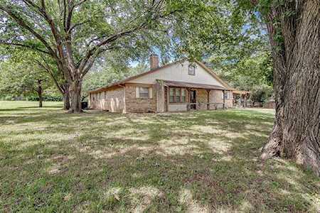 217 Cedar Lane Burleson, TX 76028
