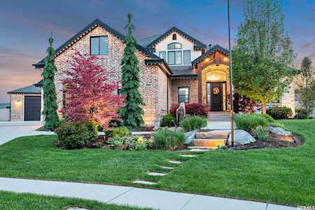 15214 S Glen Vista Cir Bluffdale, UT 84065