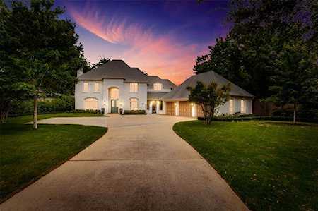 4518 Bluffview Boulevard Dallas, TX 75209