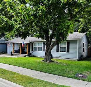 5025 Jerri Lane Haltom City, TX 76117