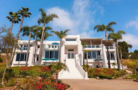 7402 Cadencia St Carlsbad, CA 92009