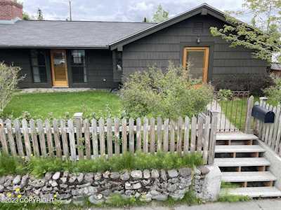 1327 Airport Heights Dr Anchorage, AK 99508