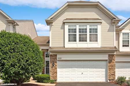 655 Pointe Dr Crystal Lake, IL 60014