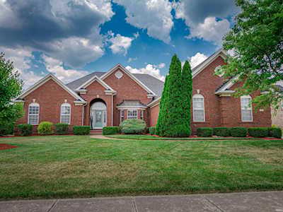 5700 Victoria Bluffs Drive Newburgh, IN 47630