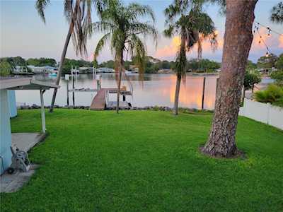 327 87th Ave N St. Petersburg, FL 33702
