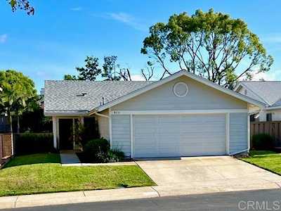 913 Brighton Court Vista, CA 92081