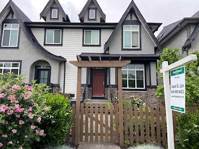 20993 80 Avenue Langley, BC V2Y 0R3