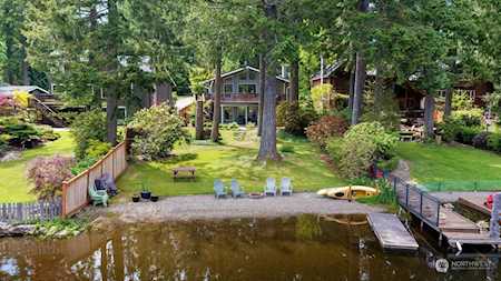 7420 337th Place SE Fall City, WA 98024