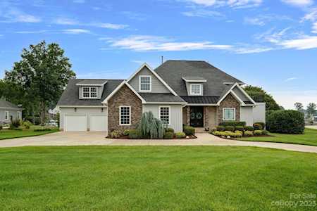 169 Prestwood Ln Mooresville, NC 28117