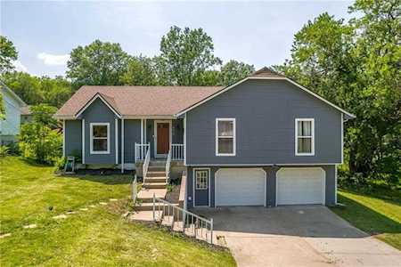 5618 Laurel Ave Raytown, MO 64133