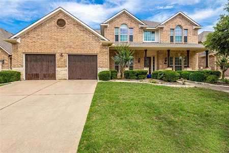 1050 Terrace Drive Lantana, TX 76226