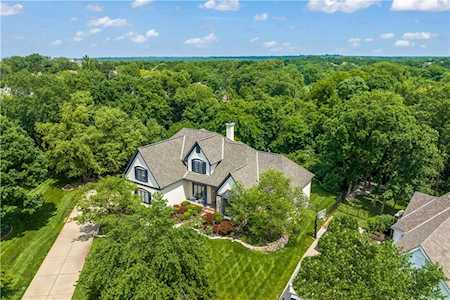3701 Ironhorse Ct Leawood, KS 66224