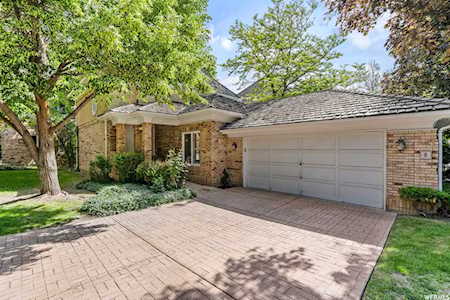 8 La Montagne Ln E Sandy, UT 84092