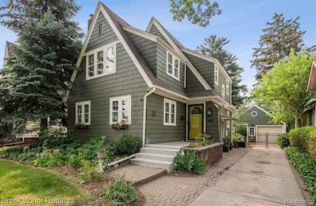 239 W Oakridge St Ferndale, MI 48220