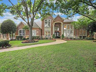 702 Nelson Court Southlake, TX 76092