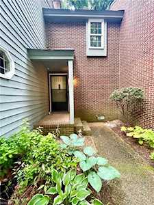 26 Autumn E Williamsburg, VA 23188
