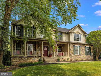 16013 Lady Camarin Ct Mount Airy, MD 21771