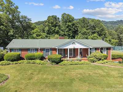 3 Indian Place Asheville, NC 28805