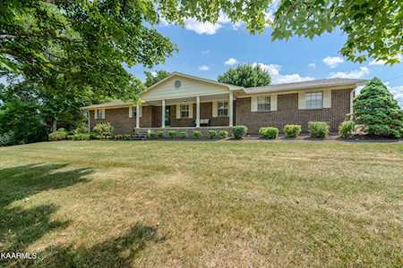 1028 S Dogwood Dr Maryville, TN 37804