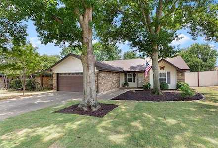 2719 Cardinal Court Grapevine, TX 76051