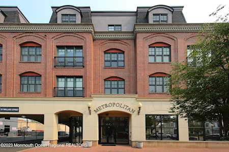 23 Wallace St #305 Red Bank, NJ 07701