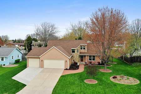 2495 Valley Heights Dr Green Bay, Village of Bellevue, WI 54311-6764